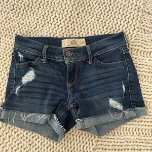 Hollister Destroyed Midi Shorts